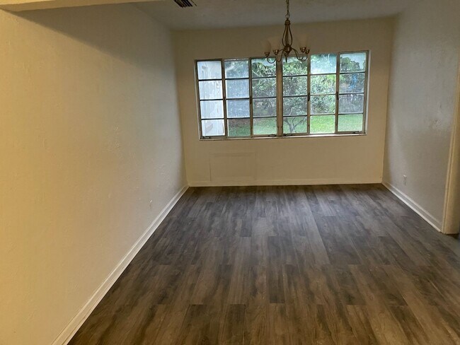 Foto del edificio - Beautiful fully remodeled home!