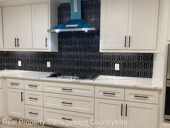 Foto del edificio - 3 br, 2 bath House - 1302 Royal Dr.