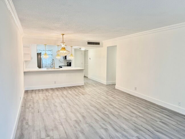 Foto del edificio - 5961 NW 2nd Ave