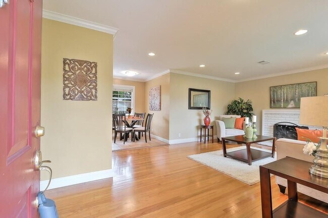 Foto del edificio - 467 Chestnut Ave