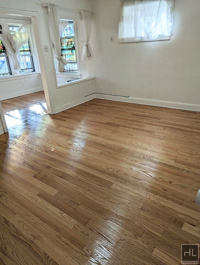 5 bedroom house UNION STREET Room for Rent in Queens, NY