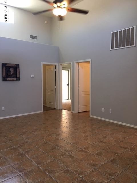 Foto del edificio - 8940 W Olive Ave