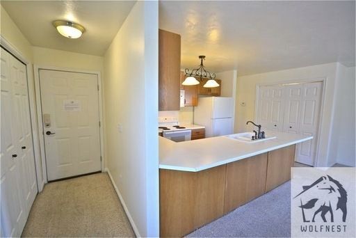 Foto del edificio - 9245 Jefferson Cove