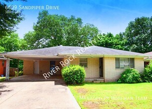 Building Photo - 6609 Sandpiper Dr