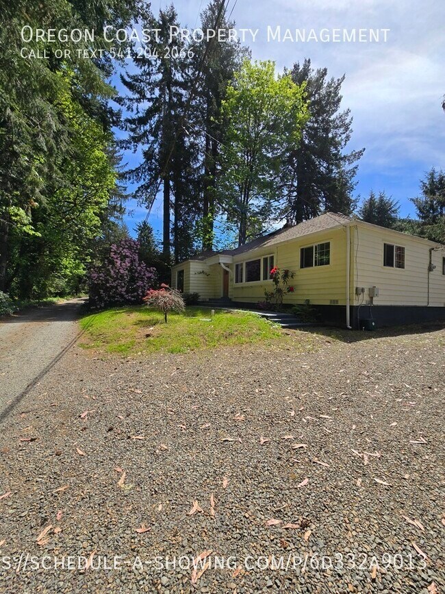 Foto del edificio - 126 N Holiday Ln