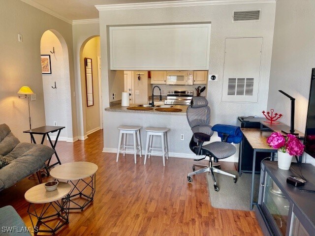 Foto principal - 860 N Orange Ave