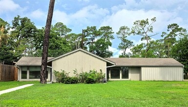 Building Photo - 1763 Maux Dr