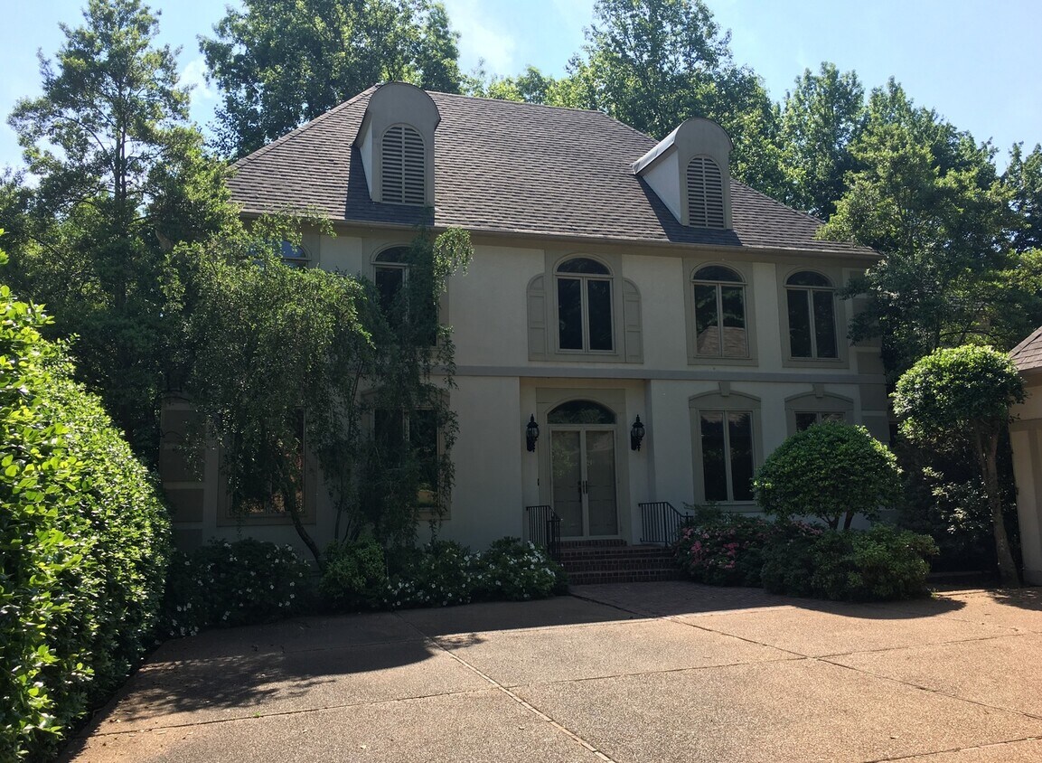 Foto principal - 4BR/3.5ba, 4000 sq ft, located in River Oa...