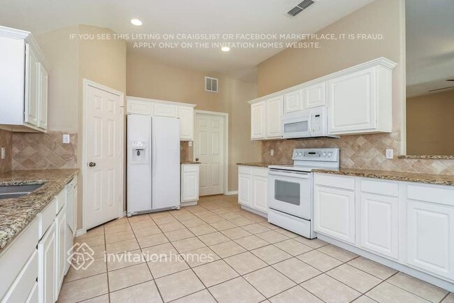 Building Photo - 2105 Nugent Dr