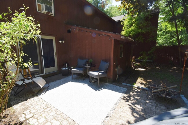 Building Photo - 86 Thimbleberry Rd