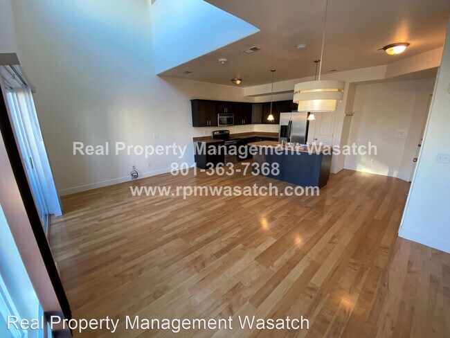 Building Photo - 2 br, 1 bath House - 4538 West South Jorda...