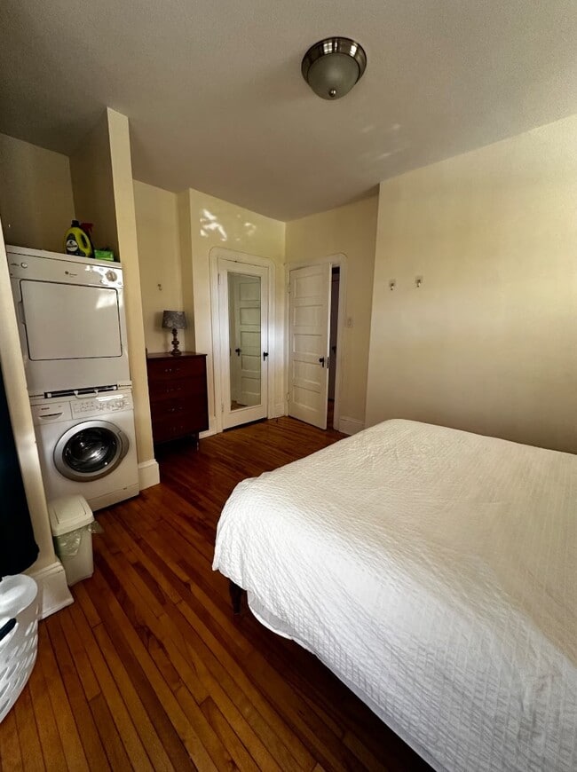 Photo du bâtiment - 71 Williams St