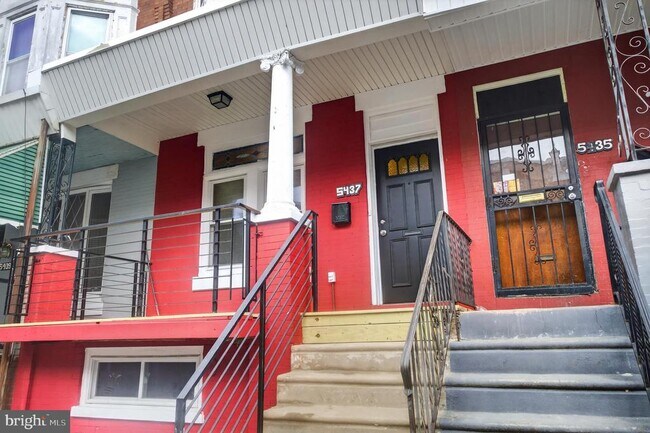 Foto del edificio - 5437 Webster St