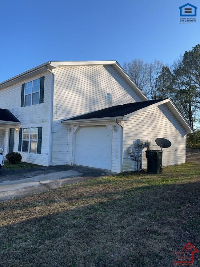 Foto del edificio - 3947 Webb Oaks Ct