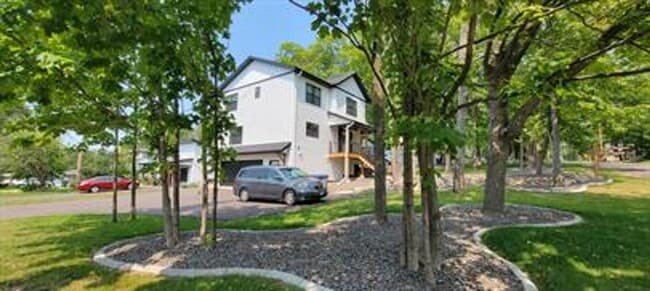 Building Photo - 4-Bedroom Home Built In 2022 - Situated Between UMD & St. Scholastica
