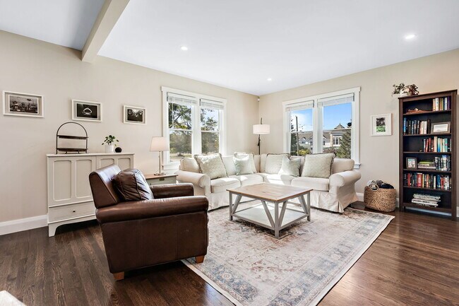 Foto del edificio - 639 Cumnor Ave