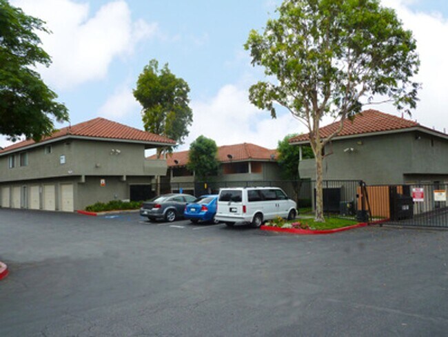 Foto del edificio - Cambria Villa Apartments