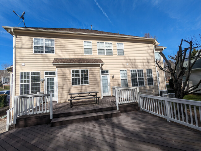 Foto del edificio - Room in House on Priory Ct