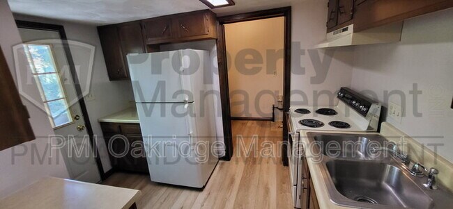 Foto del edificio - 214 S 3rd St