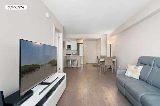 Building Photo - 10740 Queens Blvd