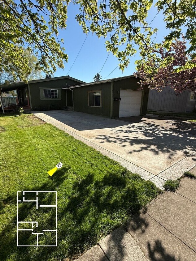 Primary Photo - Charming 3BR House in Independence
