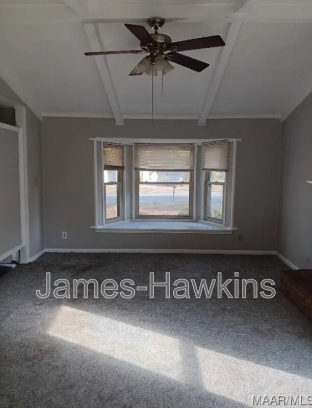 Foto del edificio - 713 Amity Ln