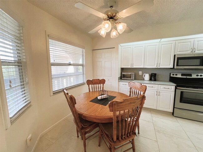 Building Photo - 1605 Abaco Dr