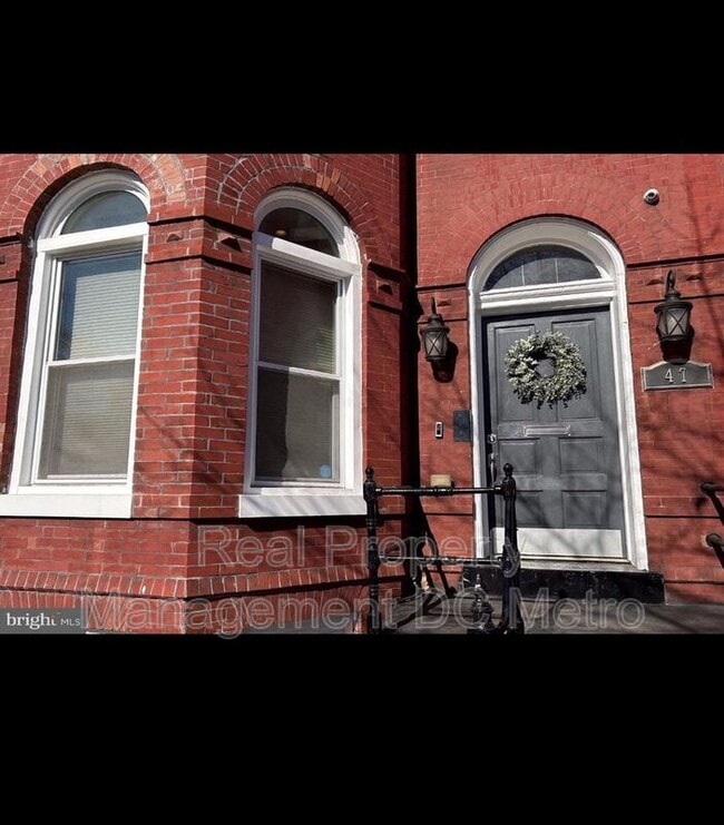 Building Photo - 47 New York Ave NW