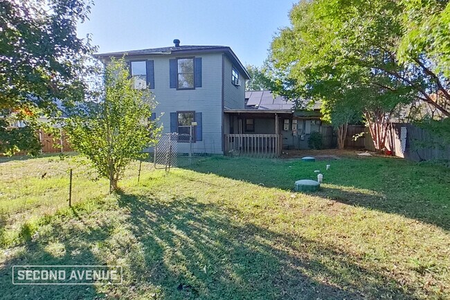 Building Photo - 622 Martingale Trail