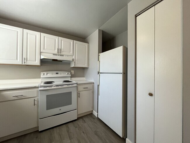 Foto del edificio - 8332 SW 21st Ave