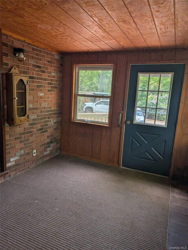 Foto del edificio - 45 Sunken Meadow Rd