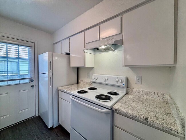 Foto del edificio - 6500 W 43rd St