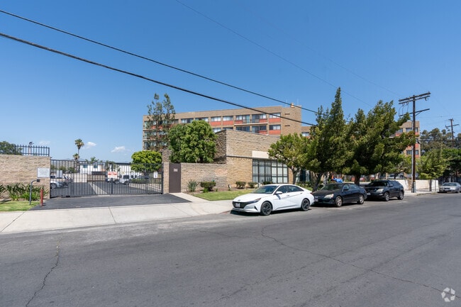Building Alternate - Pledgerville Senior Villa
