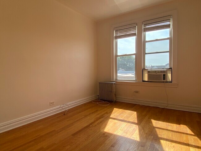 Foto del edificio - 2545 46th St