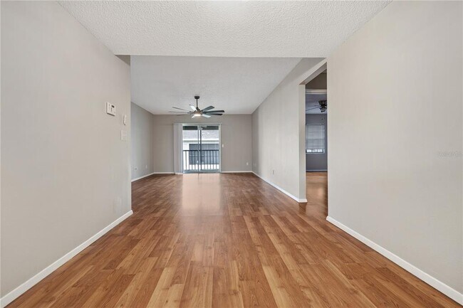 Foto del edificio - 14468 Reuter Strasse Cir
