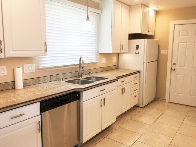 Foto del edificio - 424 Kiva St