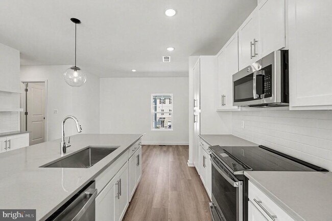 Foto del edificio - 36110 Wilderness Shores Way