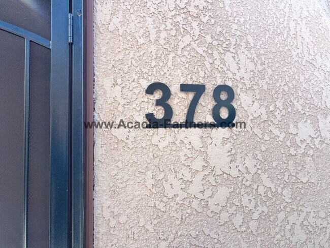 Foto del edificio - One Bedroom Condo