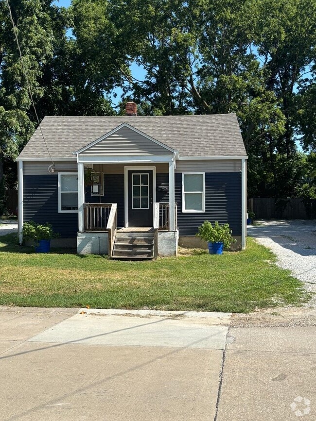 Building Photo - 209 Hickman Ave