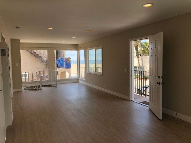 Foto del edificio - 1526 W Oceanfront