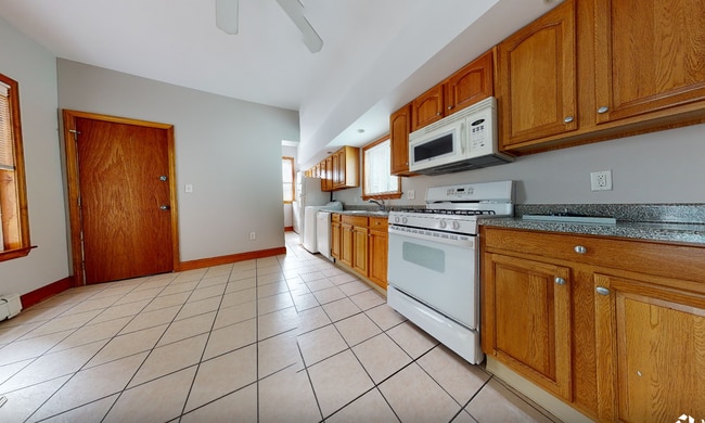 Building Photo - 30 Portsmouth St