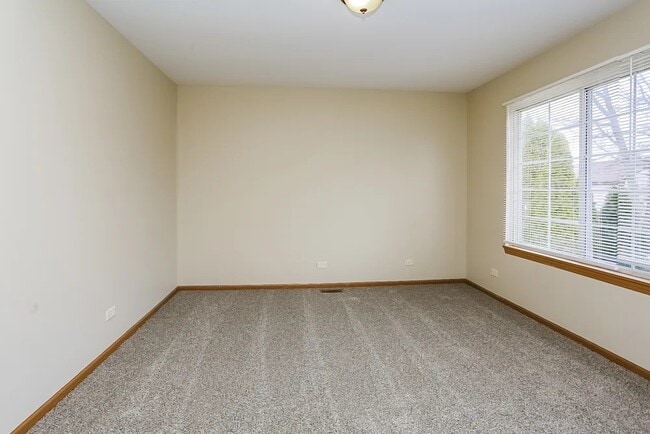 Building Photo - 1103 Pin Oak Trail