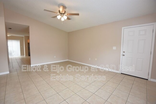 Building Photo - 774 Zella Ln