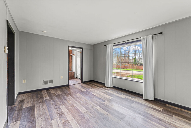 Building Photo - 1205 Shiocton St