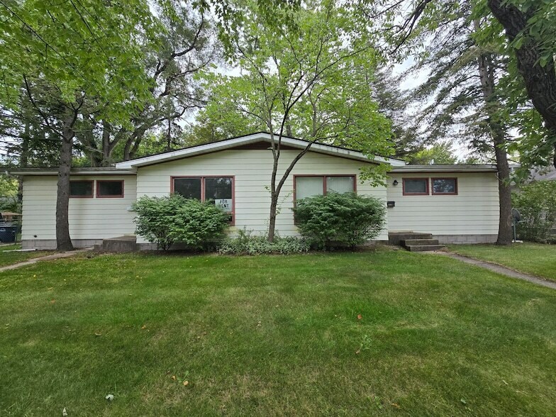 Foto principal - 721 N Carroll Ave
