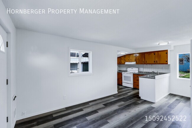 Building Photo - Remodeled home with option to rent a shop!