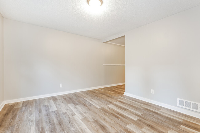 Foto del edificio - Beautifully Renovated 3-Bedroom