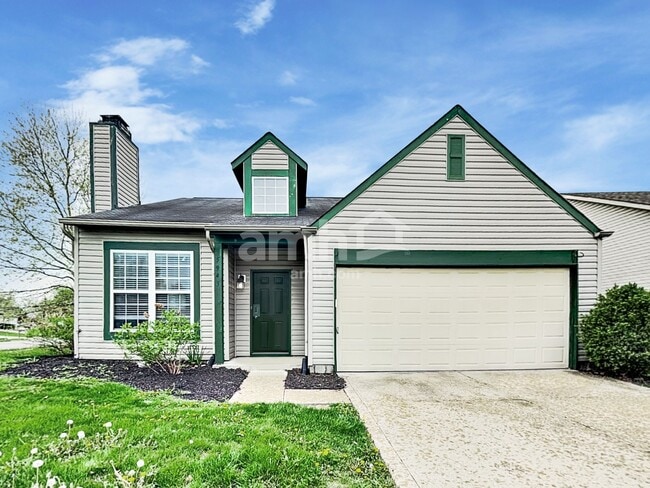 Building Photo - 5943 King Lear Dr