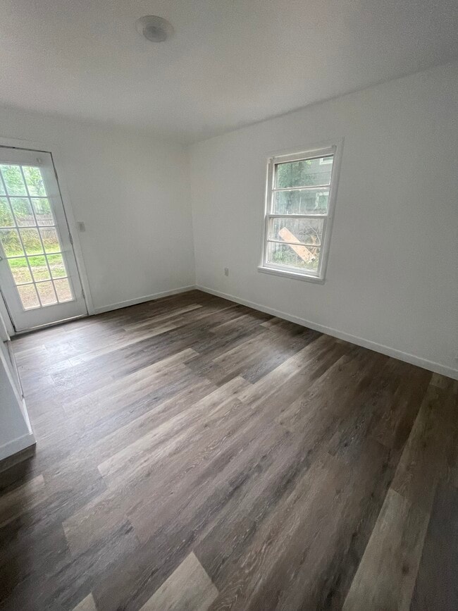 Photo - 11 N Howard St House