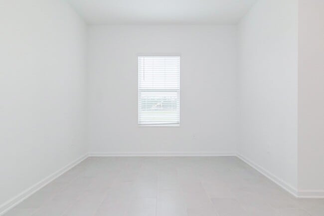 Building Photo - Beautiful 5 bed/3 bath home For Rent at Pi...